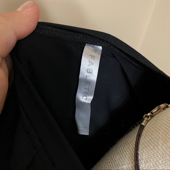 𝅺FABLETICS sweater - Picture 5 of 5